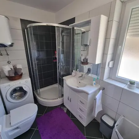 Apartment Drago Apartman *
